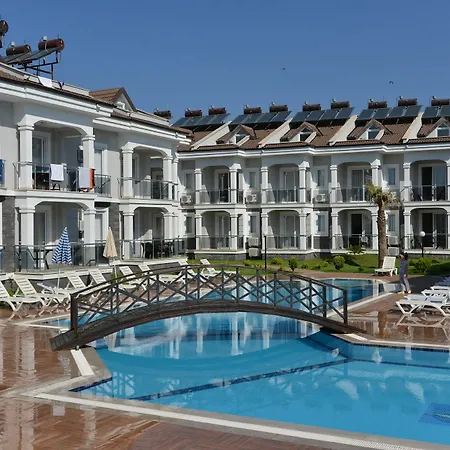 アパート Lighthouse Legend Aparts フェティエ