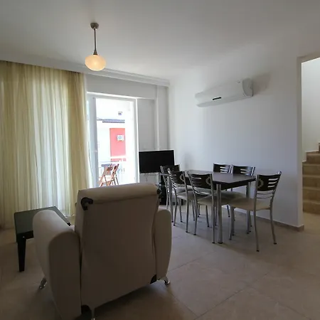 アパート Lighthouse Legend Aparts フェティエ