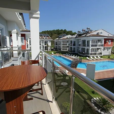 Lighthouse Legend Aparts