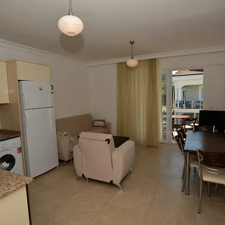 Lighthouse Legend Aparts