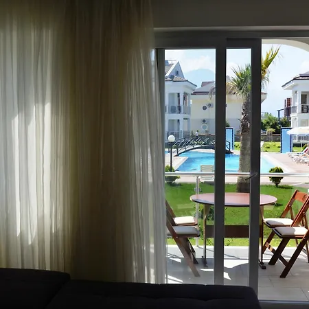 Lighthouse Legend Aparts